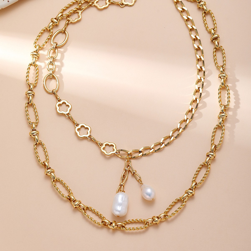Vintage Gold Floral Charm Necklace