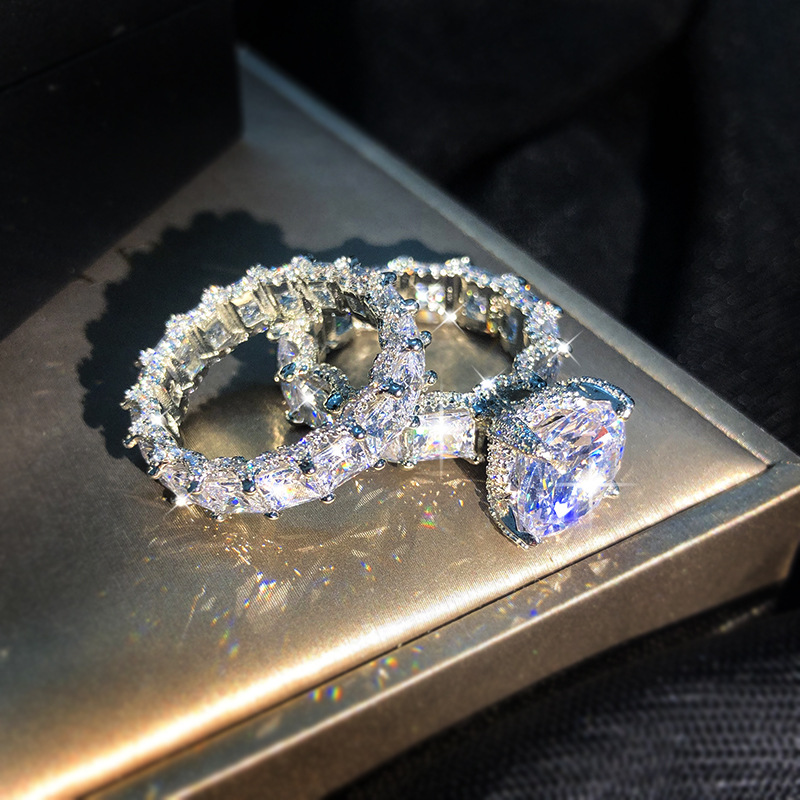 Silver Glam Sparkle Statement Ring