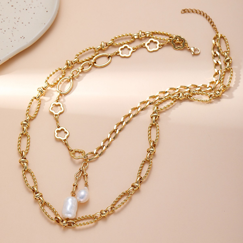 Vintage Gold Floral Charm Necklace