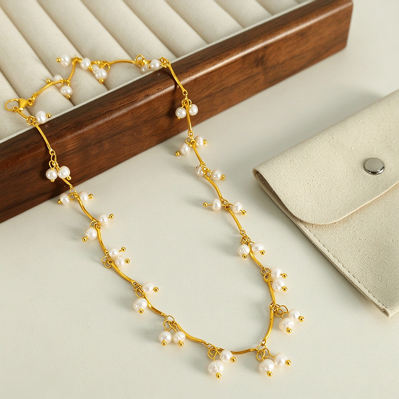 Gold Branch Pearl Bracelet