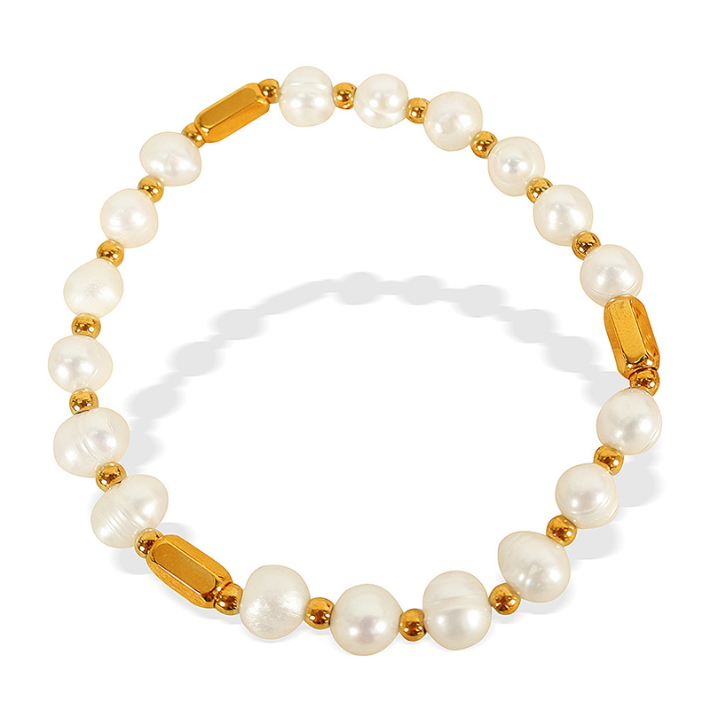 Gold Accent Pearl Beaded Bracelet